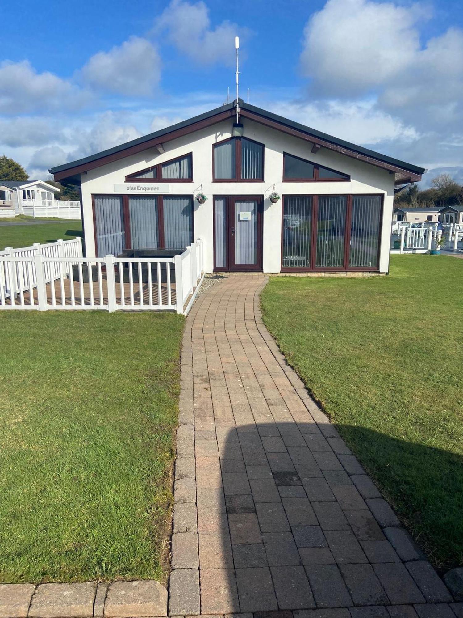 Ger-Y-Bwlch - Spacious Static On 5Star Site With Swimming Pool Бенллег Екстер'єр фото